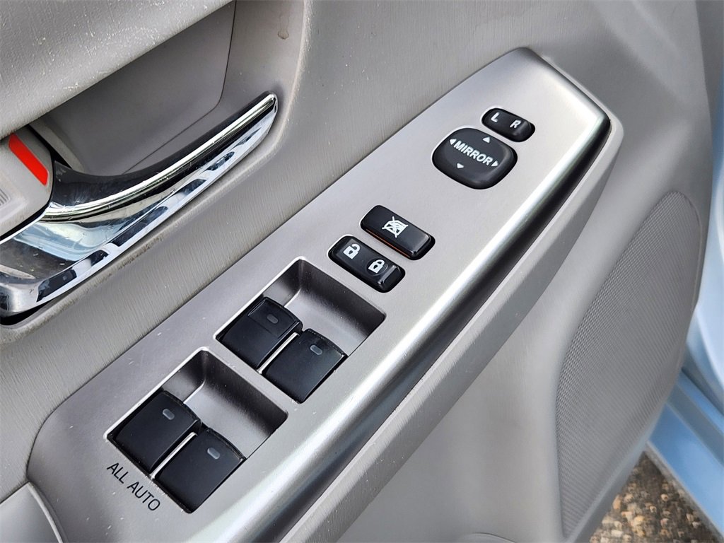 Used 2015 Toyota Prius V Five image 14