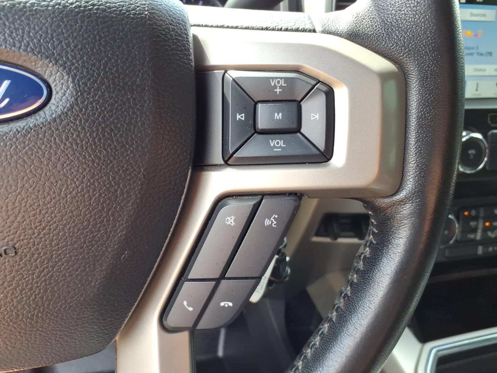Used 2019 Ford F350 Lariat w/ Chrome Package AWD/4WD image 24