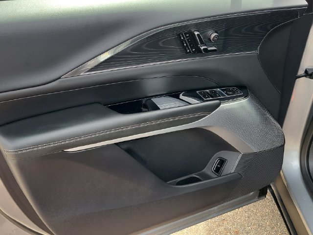 Certified 2024 Cadillac Lyriq Sport RWD image 7
