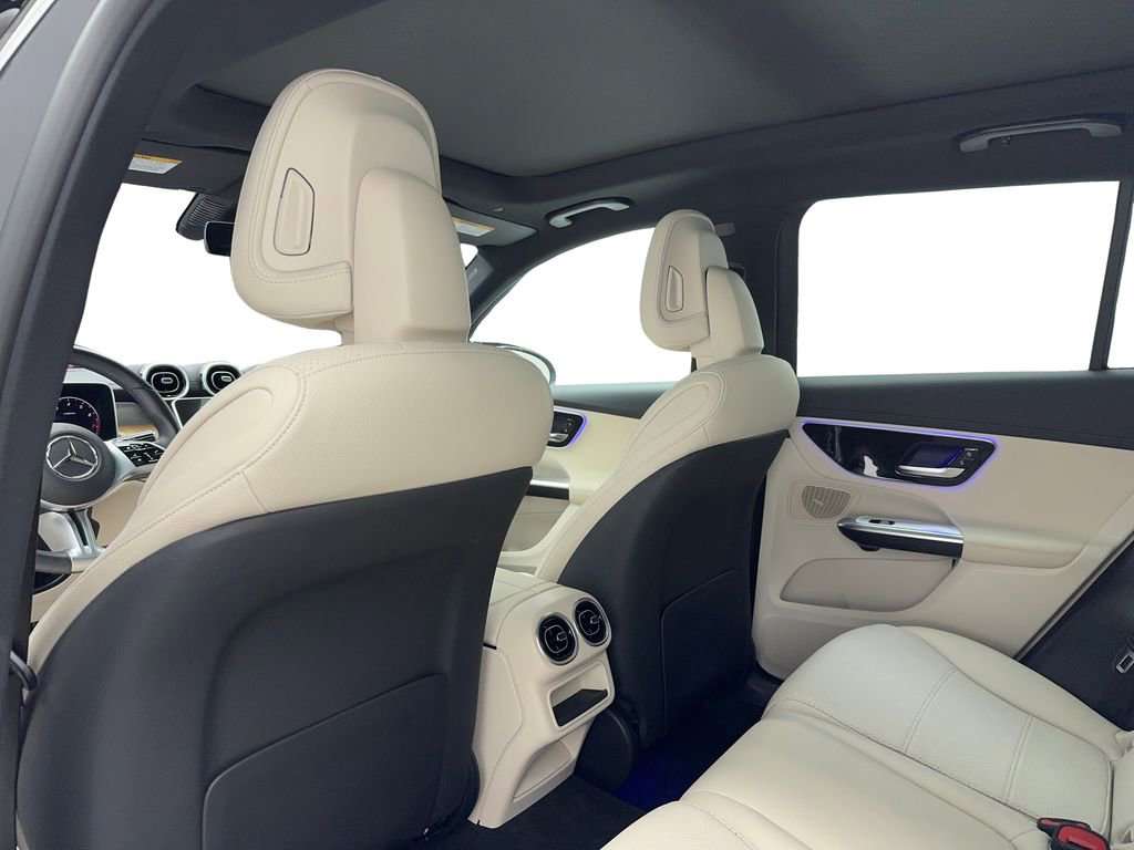 Used 2024 Mercedes-Benz GLC 300 image 43