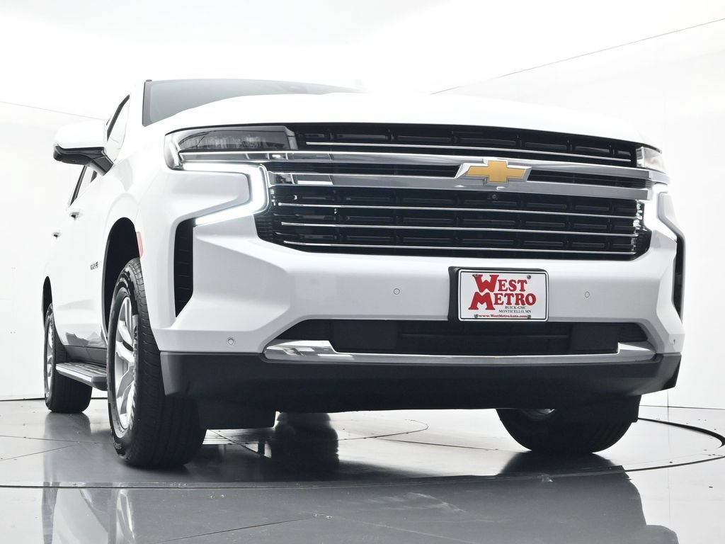 Used 2022 Chevrolet Tahoe LT w/ Luxury Package AWD/4WD image 37