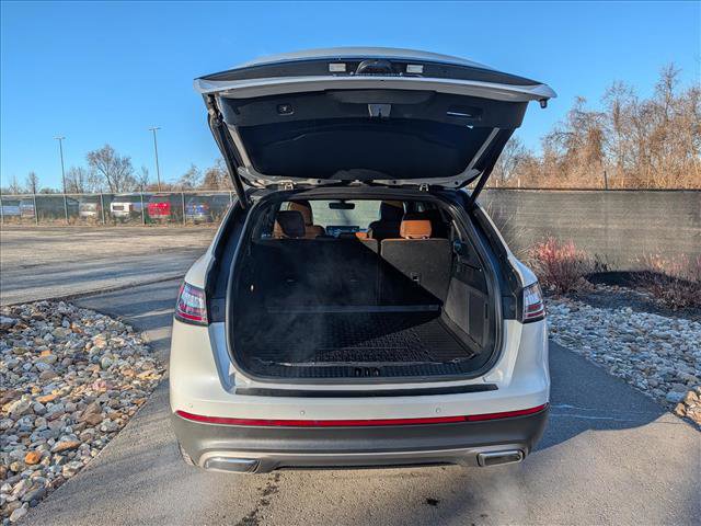 Certified 2022 Lincoln Nautilus Reserve w/ Luxury Package image 23