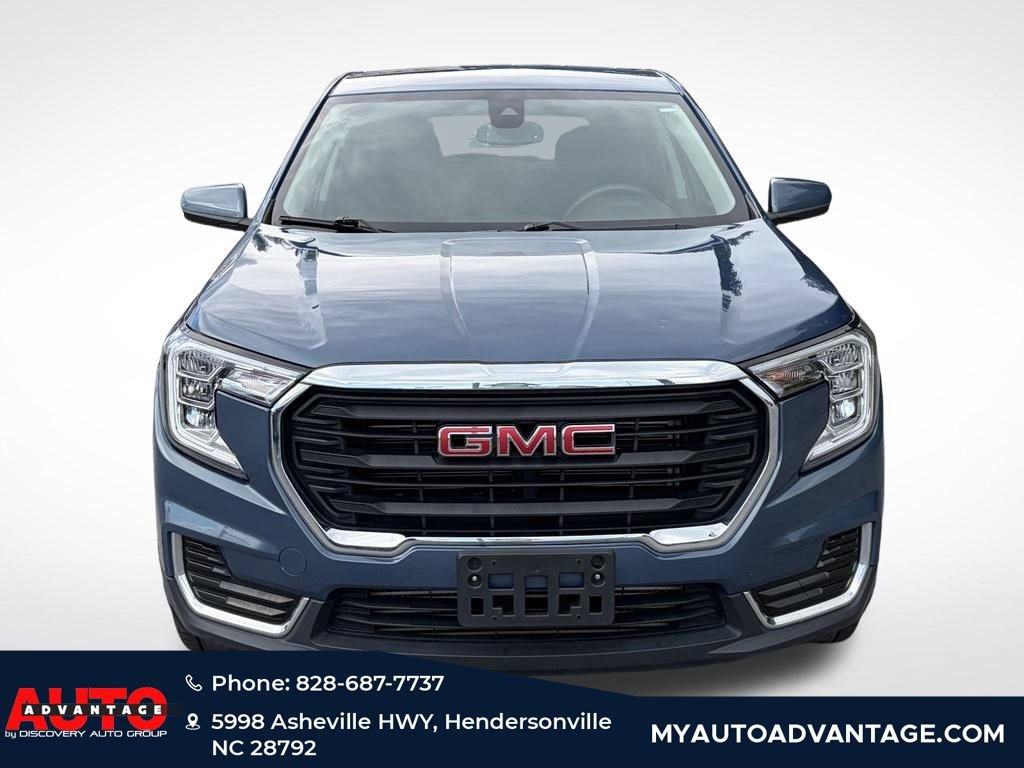 Used 2024 GMC Terrain SLE AWD/4WD image 6