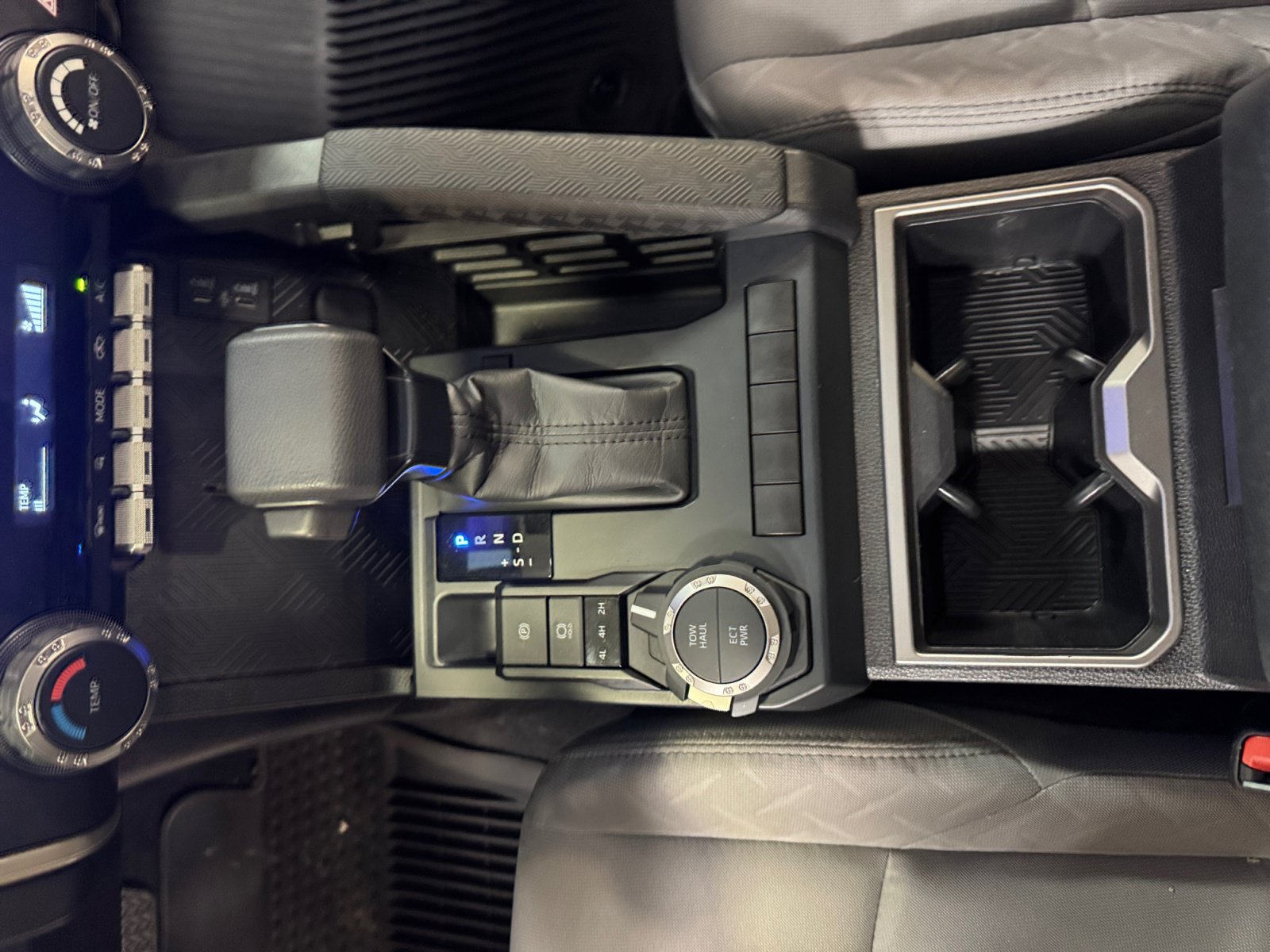 Certified 2025 Toyota Tacoma SR5 AWD/4WD image 15
