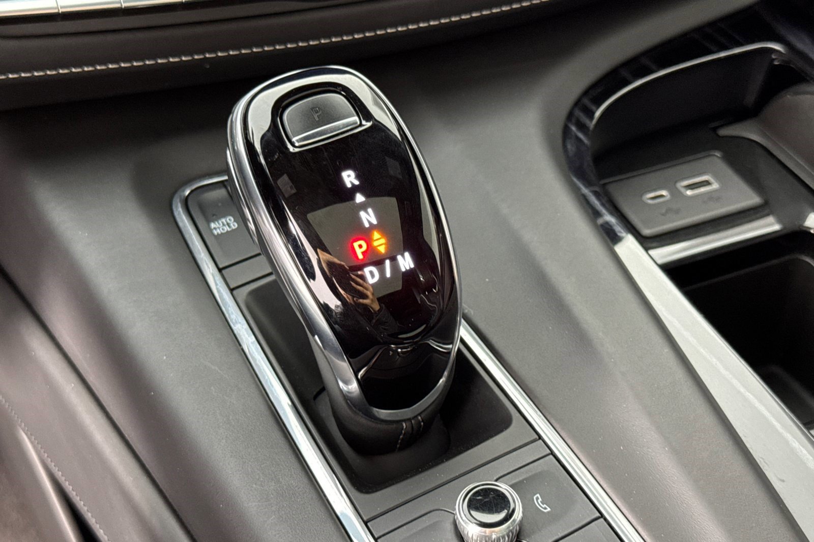 Used 2023 Cadillac Escalade ESV V AWD/4WD image 17