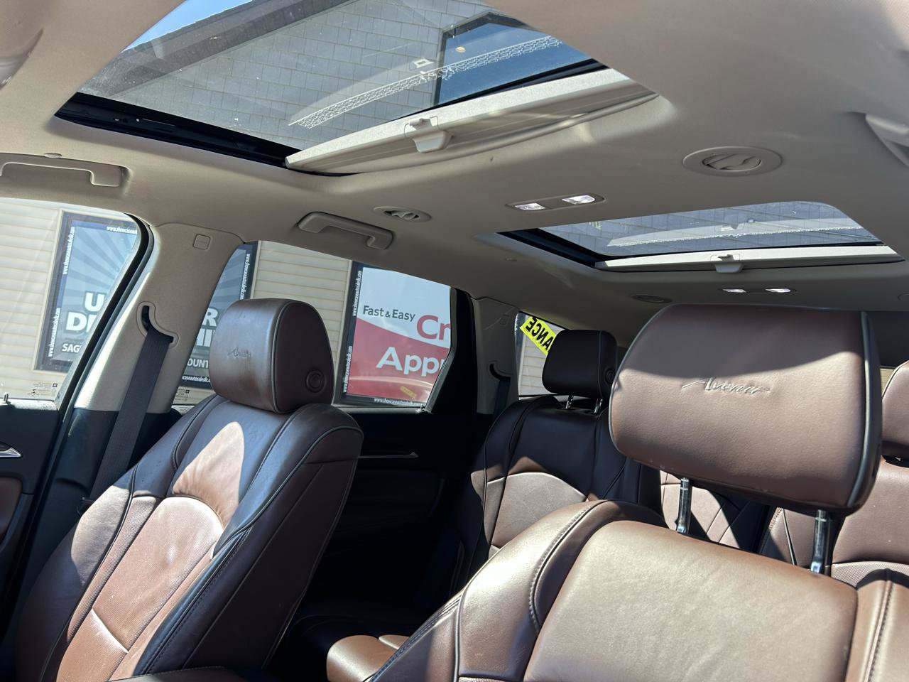 Used 2018 Buick Enclave Avenir w/ Avenir Technology Package AWD/4WD image 19
