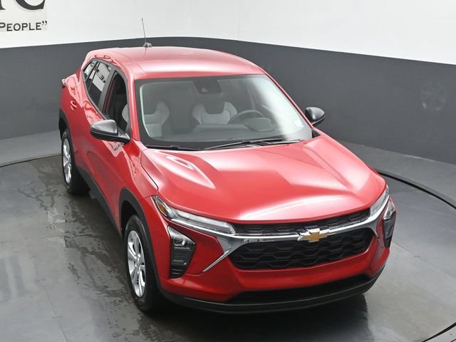 New 2026 Chevrolet Trax LS FWD image 25