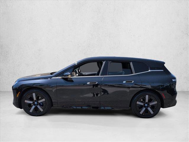 Used 2023 BMW iX xDrive50 w/ Premium Package AWD/4WD image 9