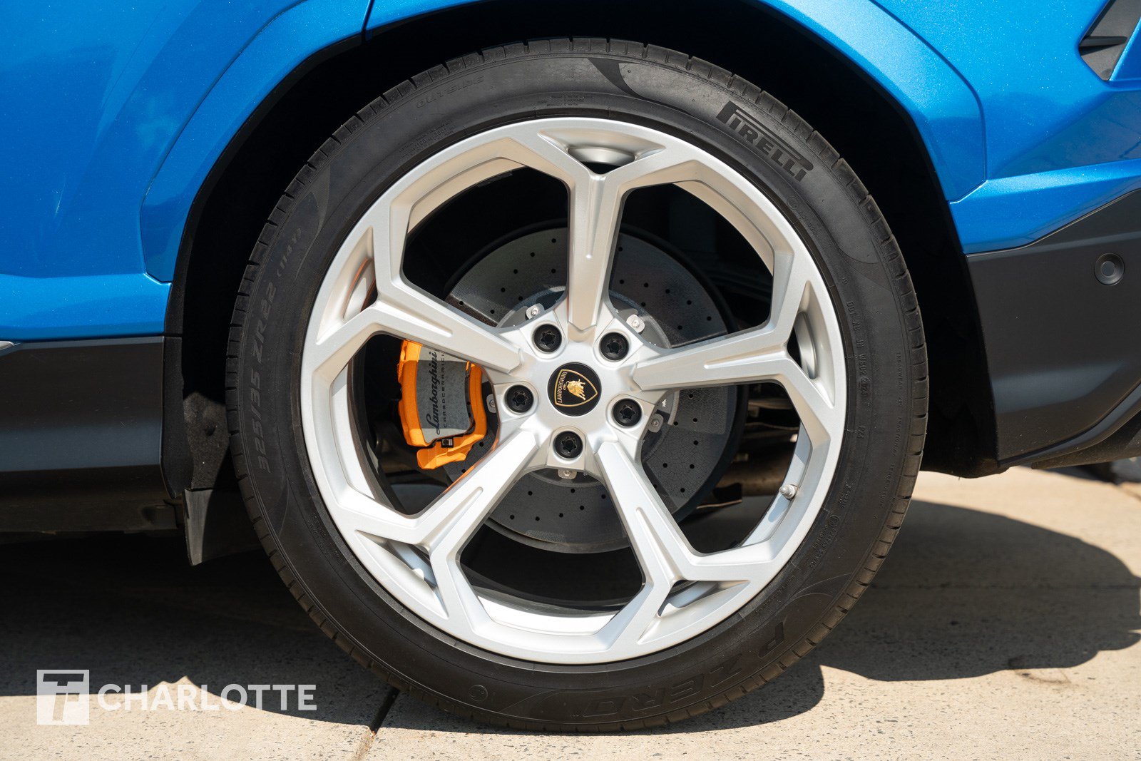 Used 2021 Lamborghini Urus AWD/4WD image 10