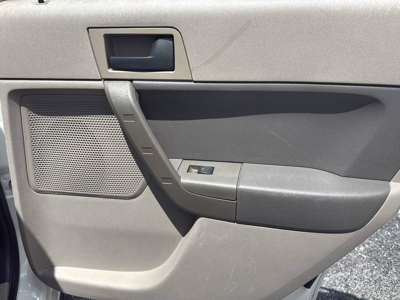 Used 2011 Ford Focus SE w/ 201A Rapid Spec Order Code FWD image 19