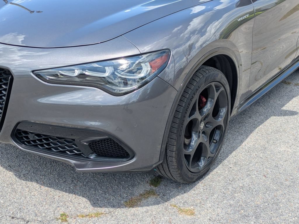 Used 2024 Alfa Romeo Stelvio Veloce AWD/4WD image 8