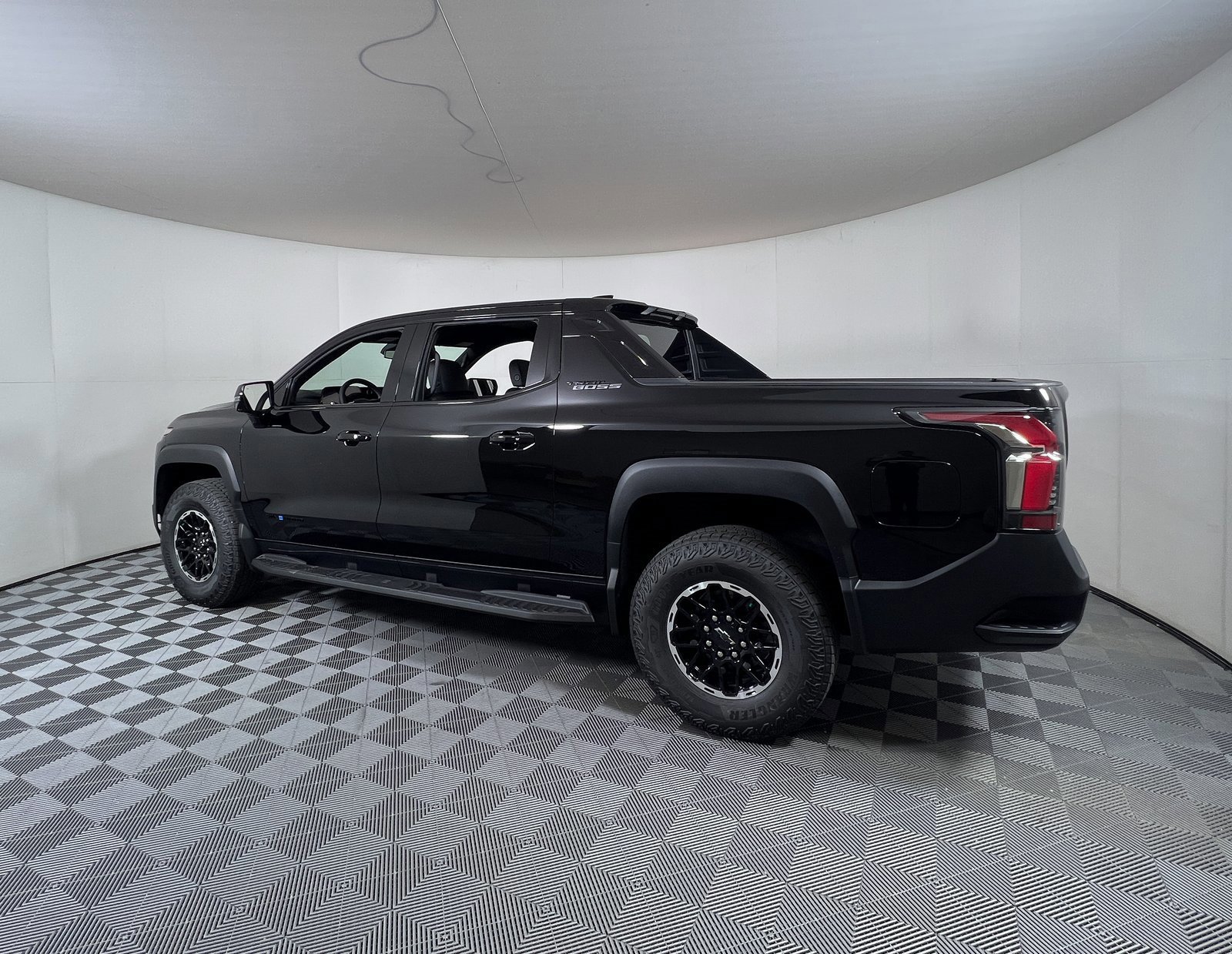 New 2026 Chevrolet Silverado EV Trail Boss w/ Plus Package image 3
