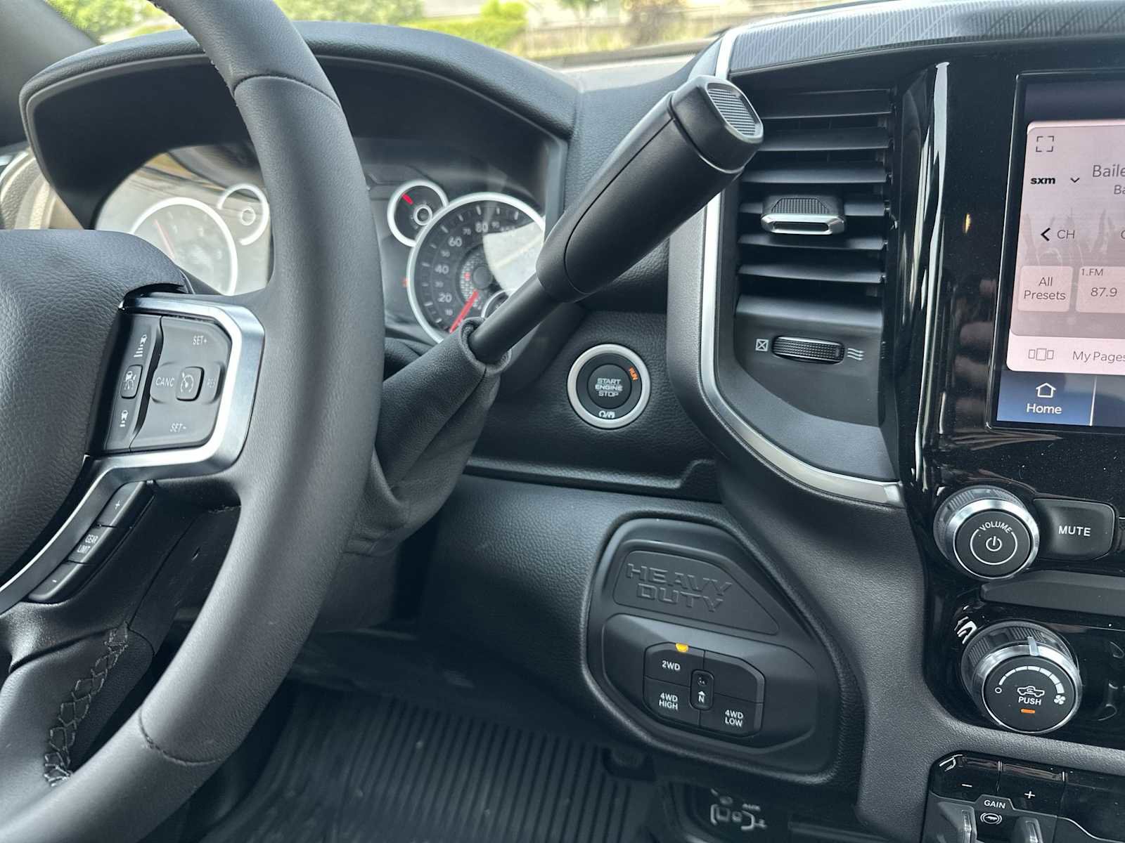 New 2025 RAM 2500 Big Horn AWD/4WD image 19