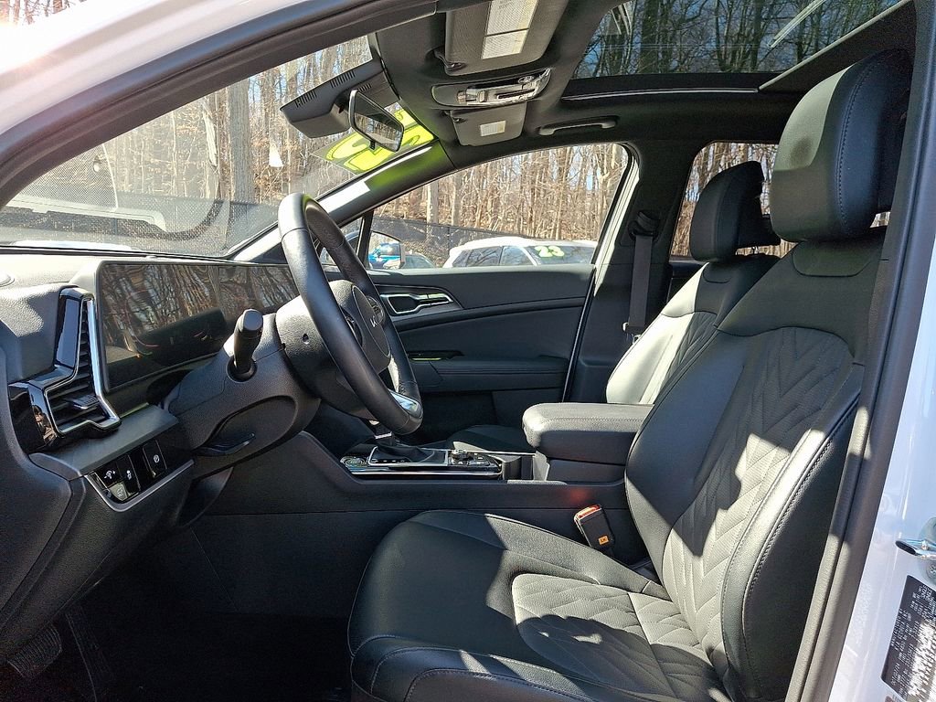 Used 2025 Kia Sportage X-Line w/ Premium Package image 14
