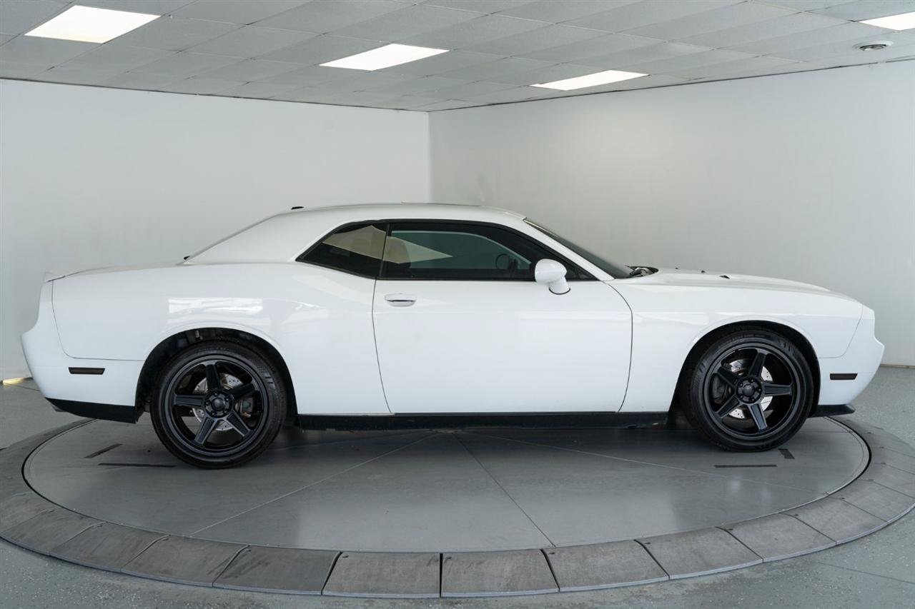 Used 2013 Dodge Challenger R/T Plus RWD image 8