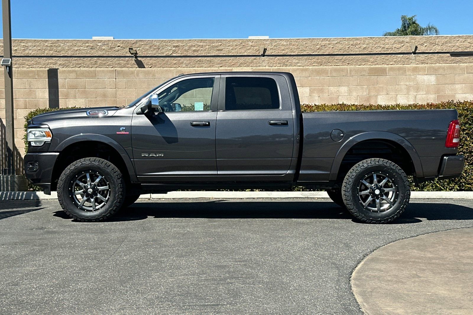 Used 2019 RAM 2500 Laramie image 7