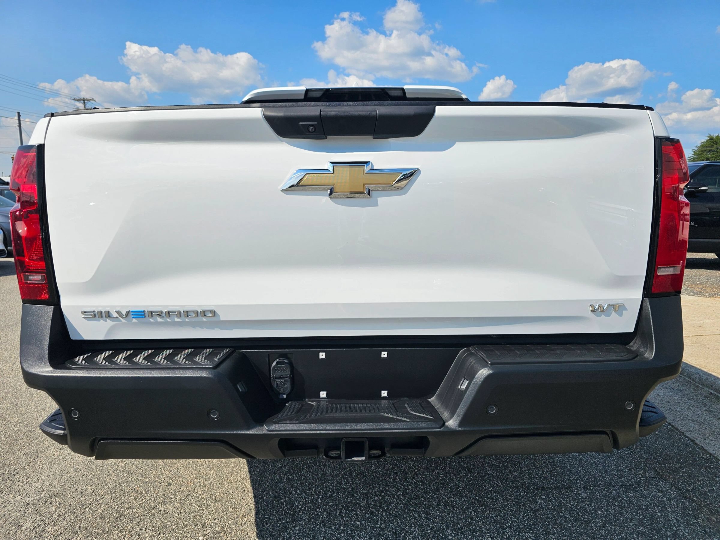 Used 2024 Chevrolet Silverado EV W/T AWD/4WD image 4