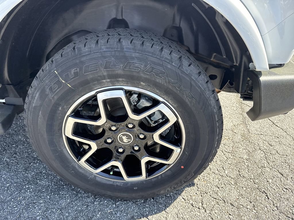 Used 2023 Ford Bronco Outer Banks image 19