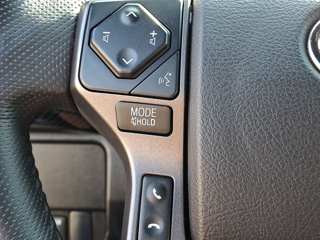 Used 2022 Toyota Tacoma TRD Sport AWD/4WD image 21