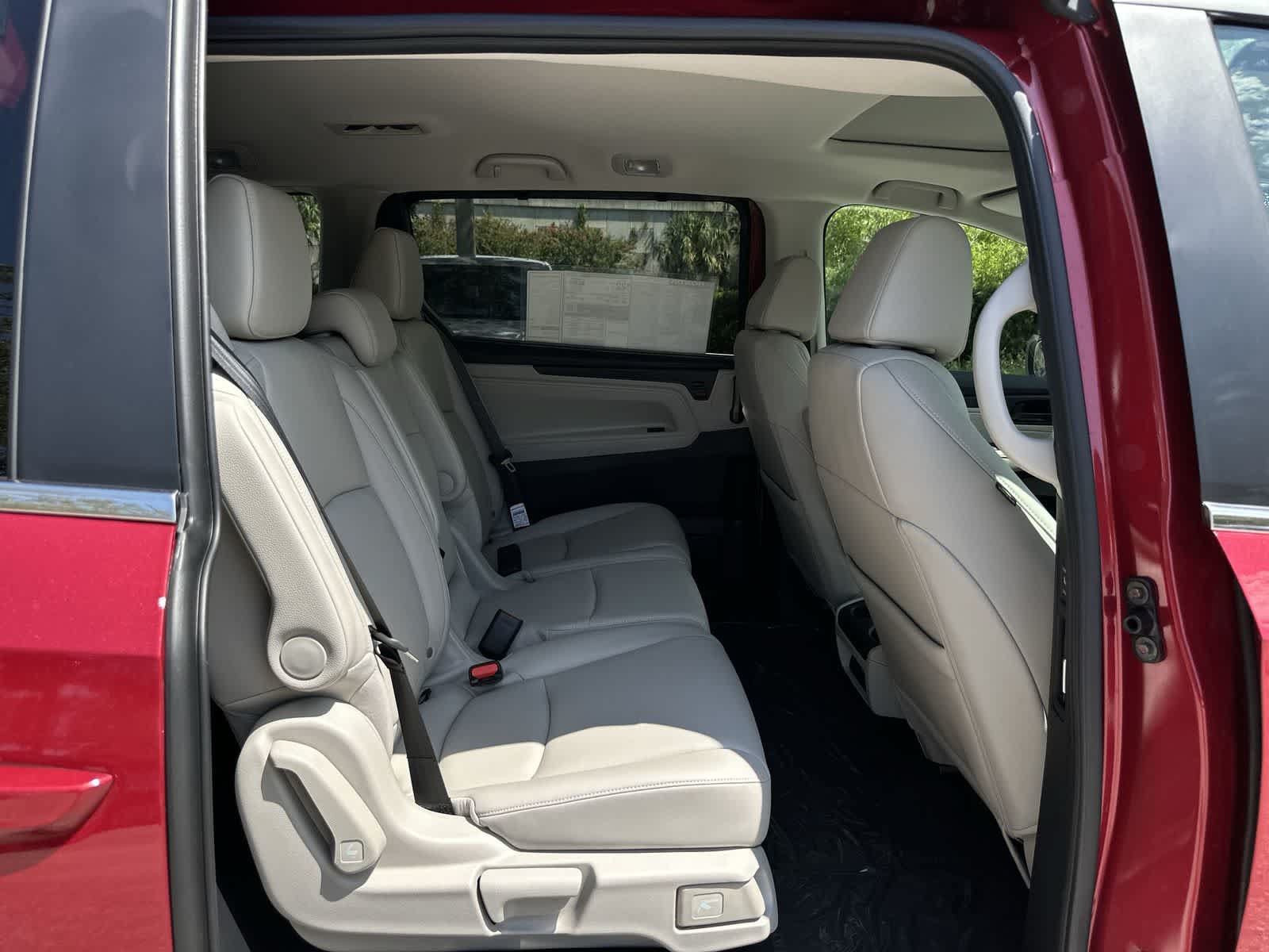 New 2027 Honda Odyssey EX-L image 16