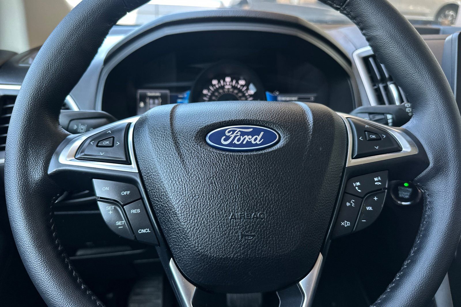 Certified 2024 Ford Edge SEL w/ Convenience Package AWD/4WD image 22