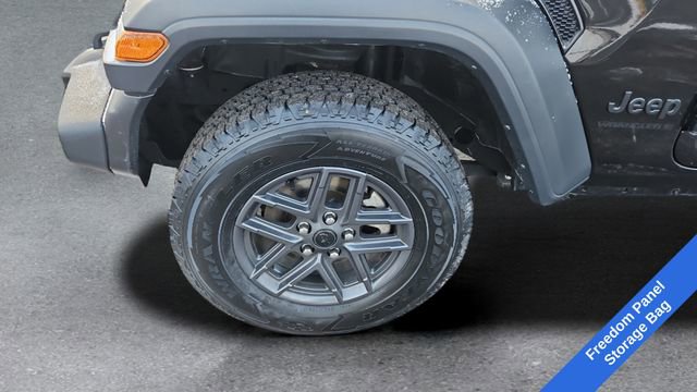 Used 2024 Jeep Wrangler Sport S image 21