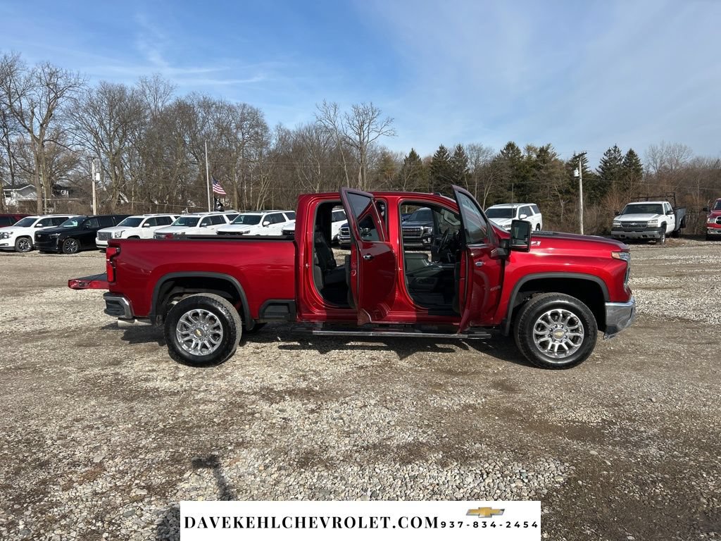Used 2025 Chevrolet Silverado 2500 LTZ w/ LTZ Plus Package AWD/4WD image 29