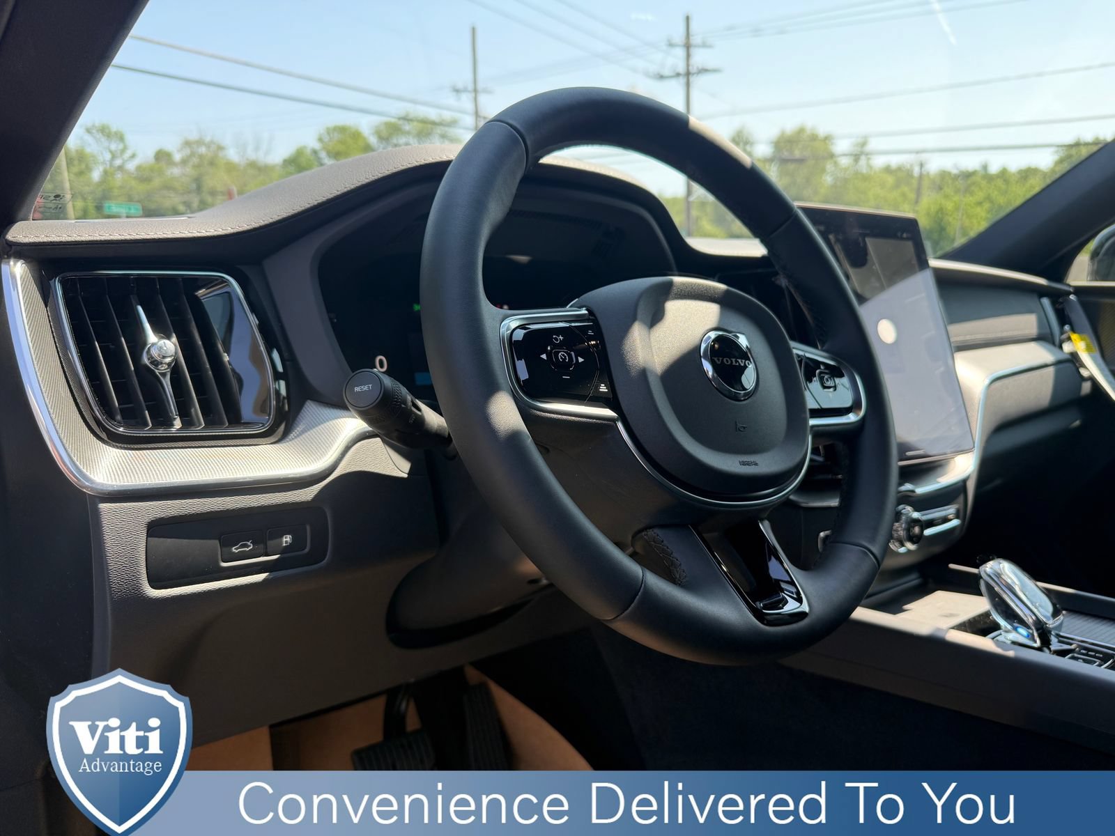 New 2026 Volvo XC60 T8 Ultra w/ Protection Package Premier AWD/4WD image 12