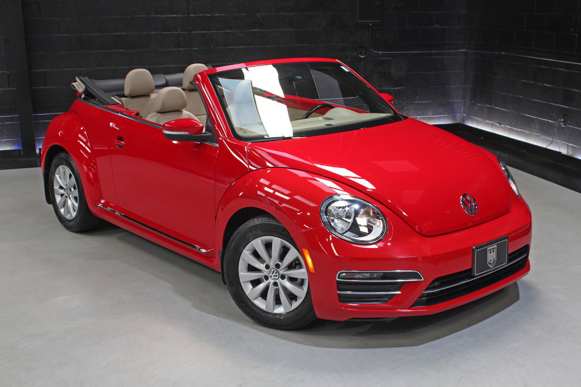 Used 2017 Volkswagen Beetle 1.8T SE FWD image 9