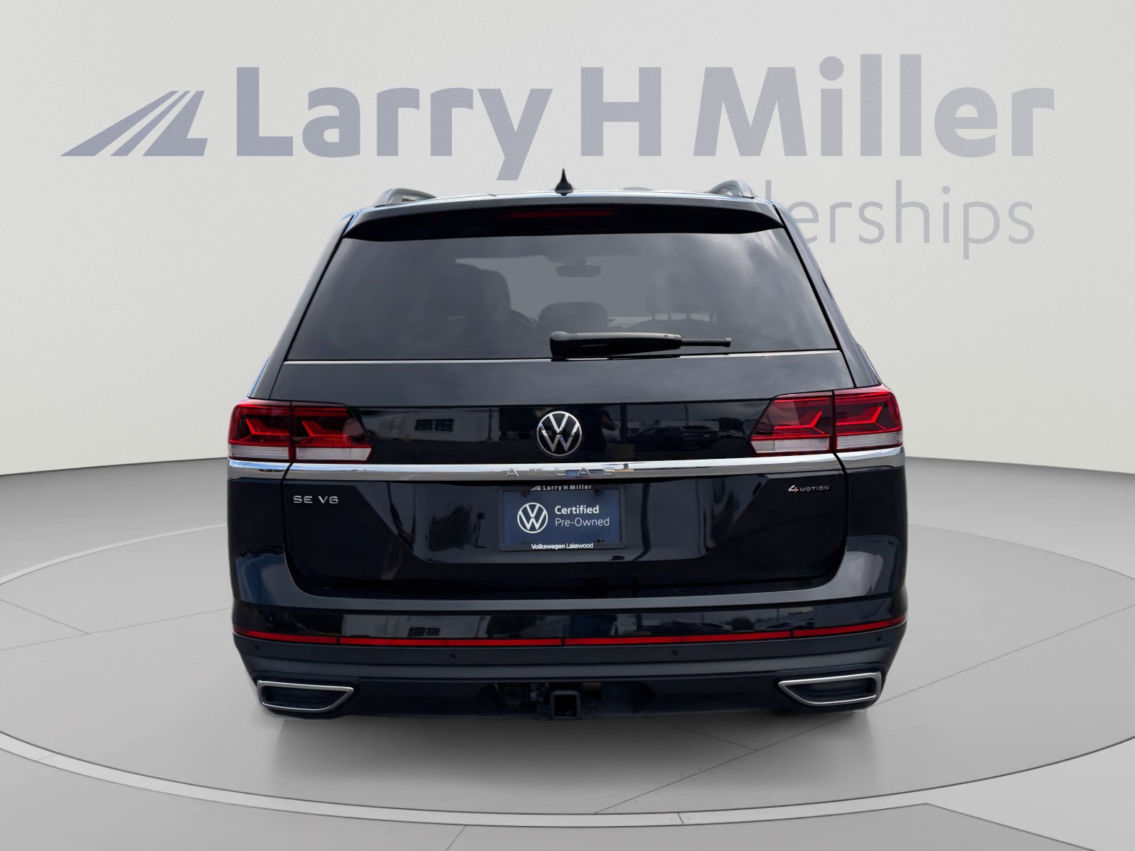 Used 2023 Volkswagen Atlas SE AWD/4WD image 4