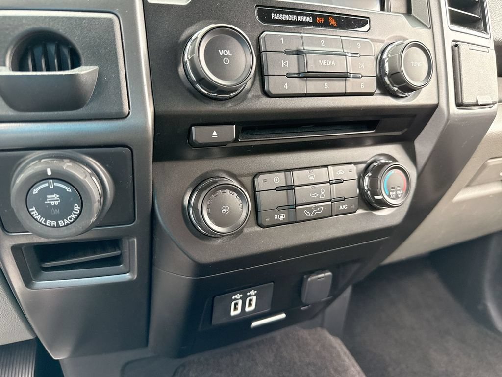 Used 2018 Ford F150 XLT w/ Equipment Group 301A Mid RWD image 18
