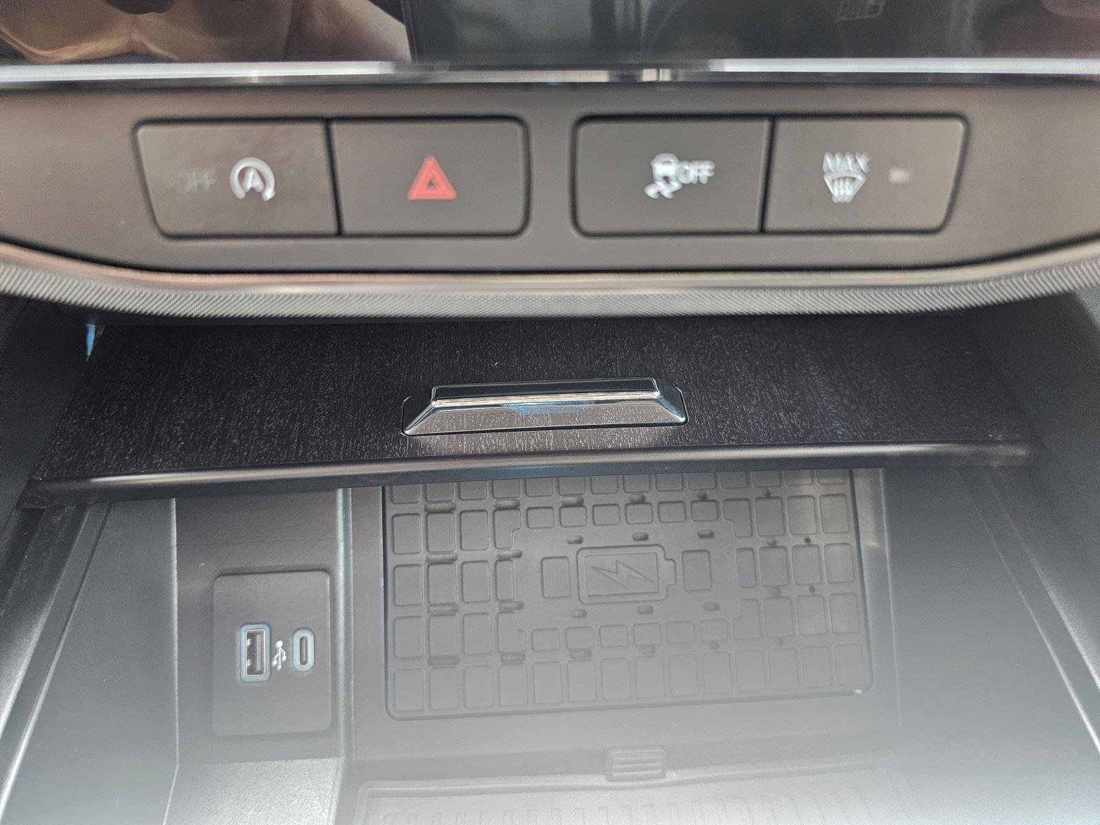 Used 2022 Ford Expedition Platinum image 26