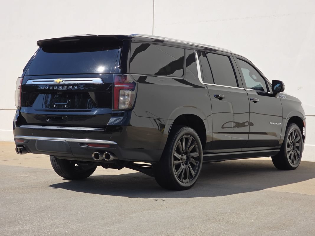 Used 2021 Chevrolet Suburban High Country RWD image 5