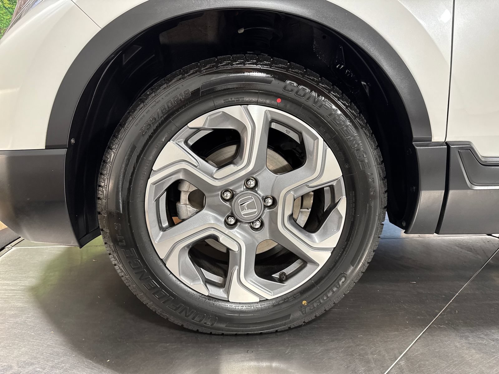 Certified 2019 Honda CR-V EX-L image 2