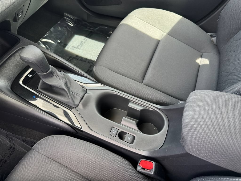 Certified 2025 Toyota Corolla LE FWD image 26