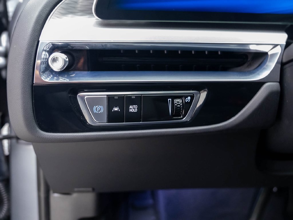 Used 2024 Cadillac Lyriq Sport AWD/4WD image 19