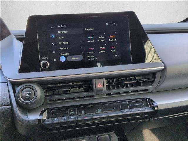 Used 2025 Toyota Prius LE image 14
