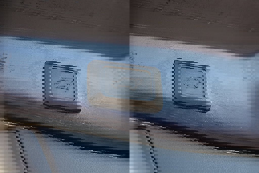 Used 2021 Toyota RAV4 XLE Premium image 12