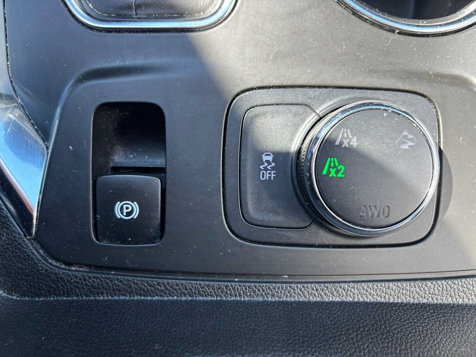 Used 2021 Chevrolet Traverse LS AWD/4WD image 30