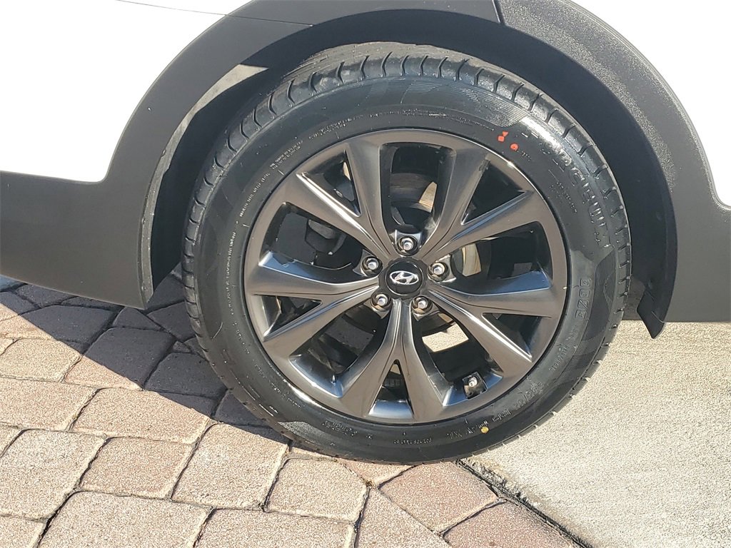 Used 2017 Hyundai Santa Fe Sport w/ 2.0T Ultimate Tech Package 05 image 7