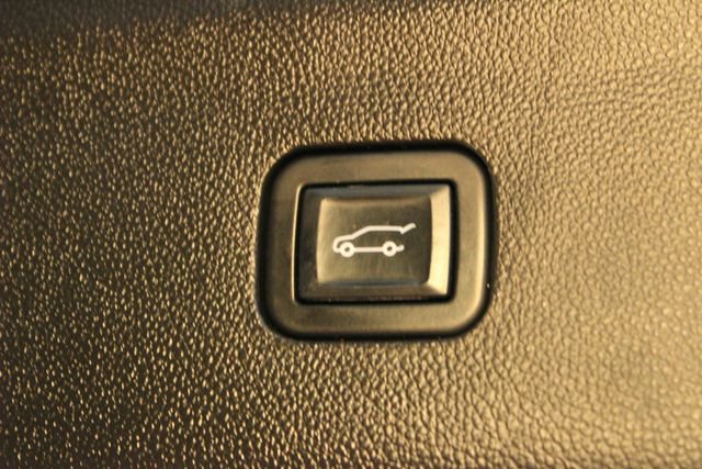 Used 2023 Buick Enclave Avenir w/ Trailering Package, 5000 lbs. image 19