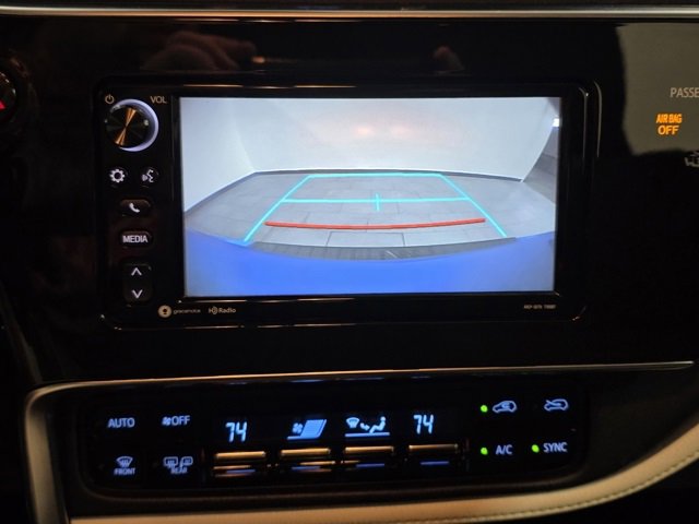 Used 2017 Toyota Corolla iM image 19