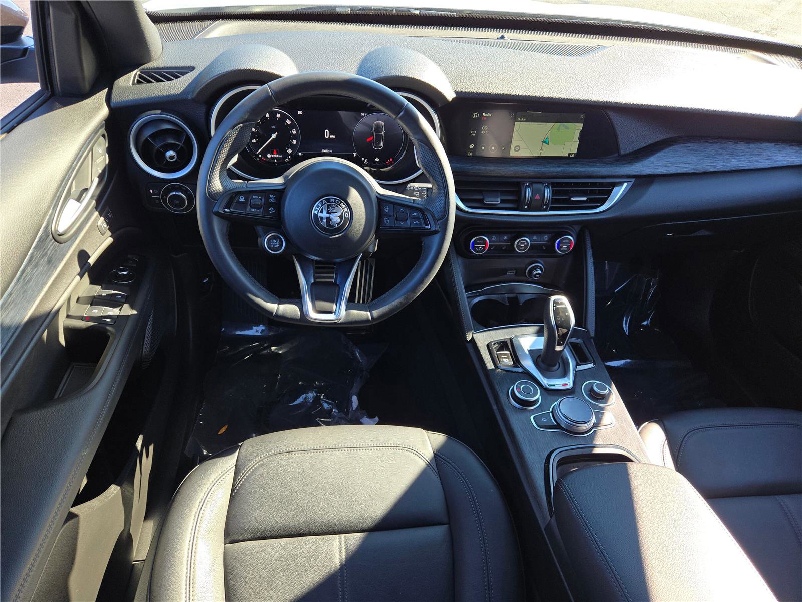 Used 2024 Alfa Romeo Stelvio Sprint image 21