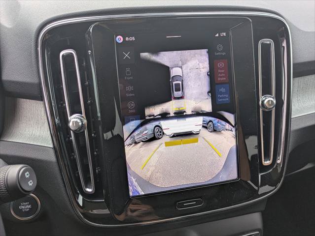 New 2026 Volvo XC40 B5 Ultra w/ Climate Package AWD/4WD image 9
