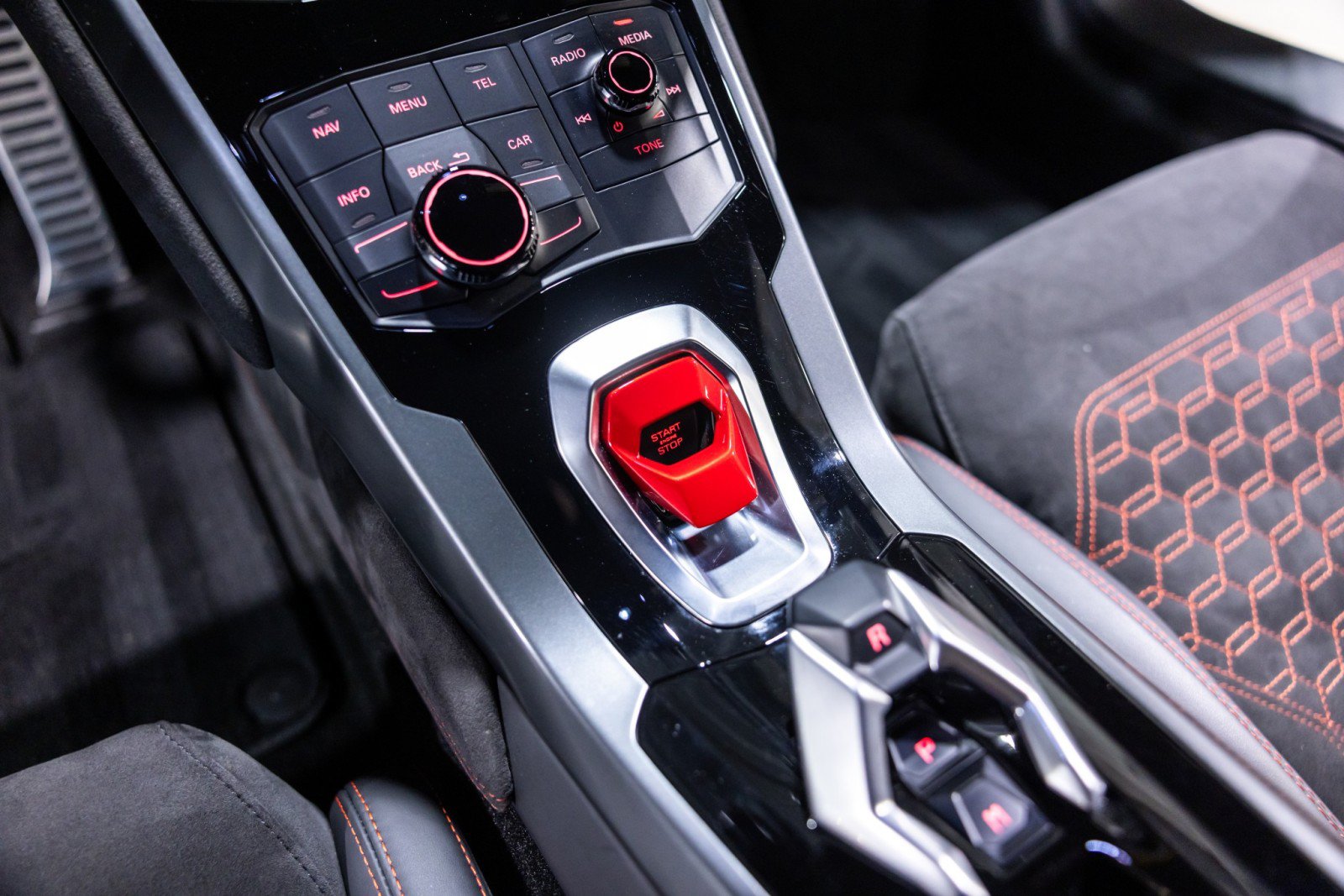 Used 2017 Lamborghini Huracan LP 580-2 RWD image 45