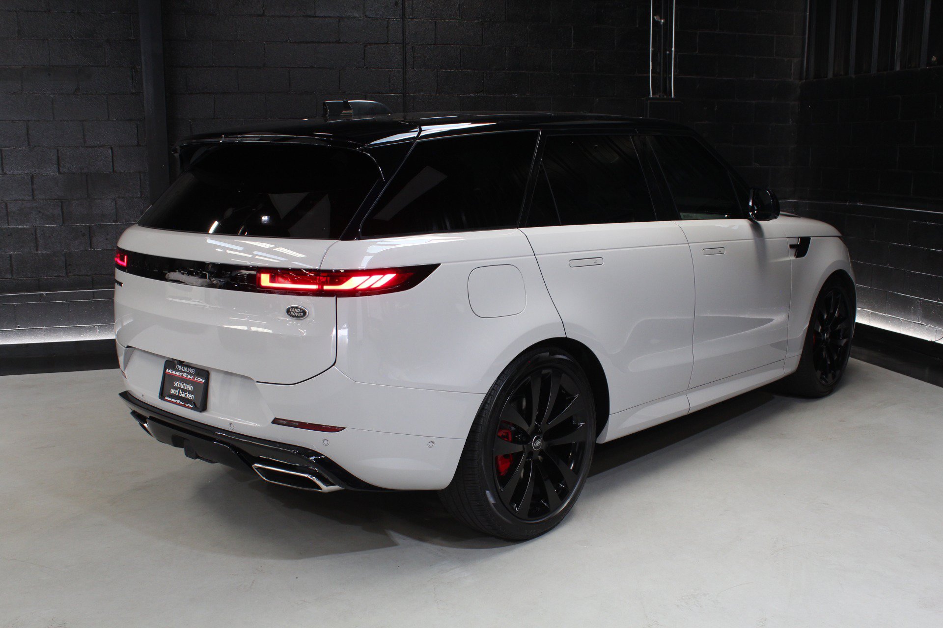 Used 2023 Land Rover Range Rover Sport SE Dynamic AWD/4WD image 13