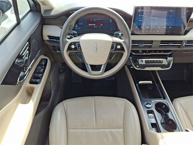 Used 2024 Lincoln Corsair Reserve w/ Equipment Group 201A image 13