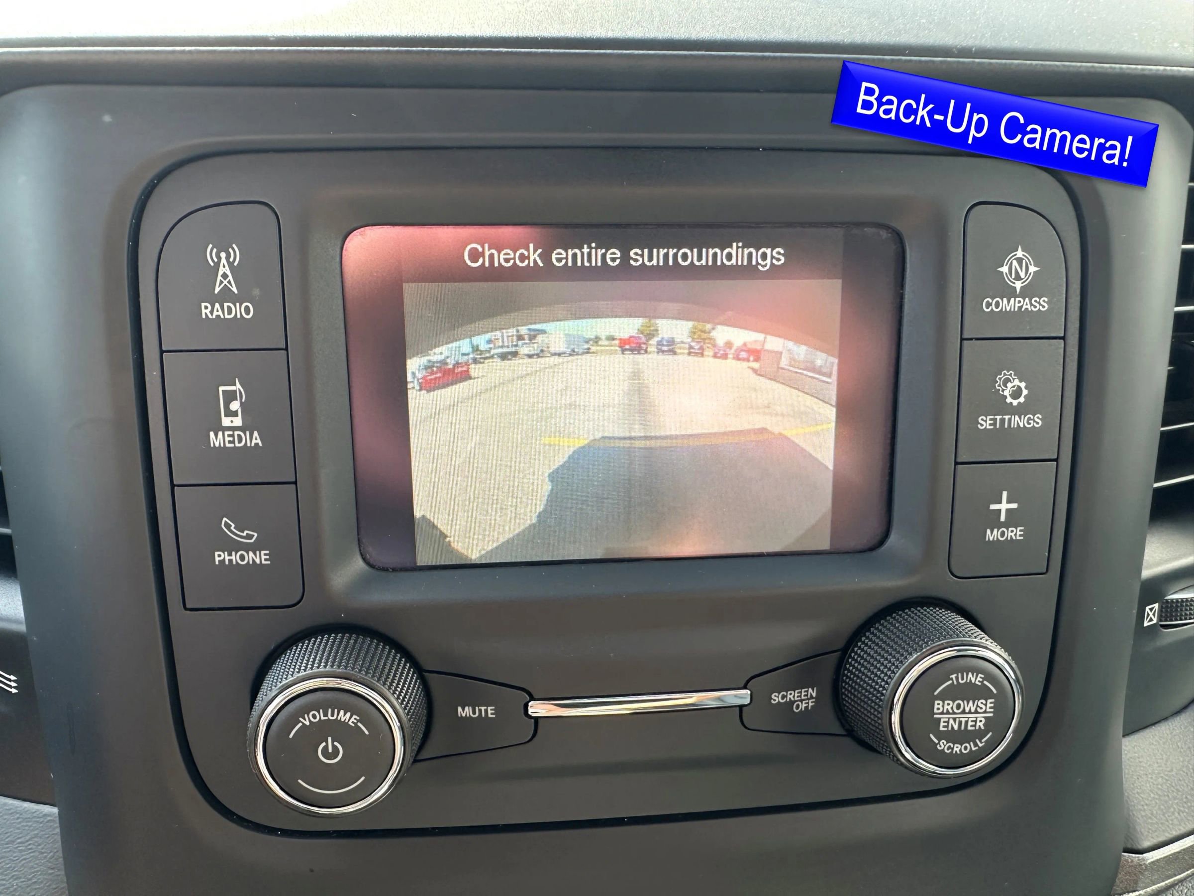 Used 2022 RAM 4500 Tradesman w/ Chrome Appearance Group image 4