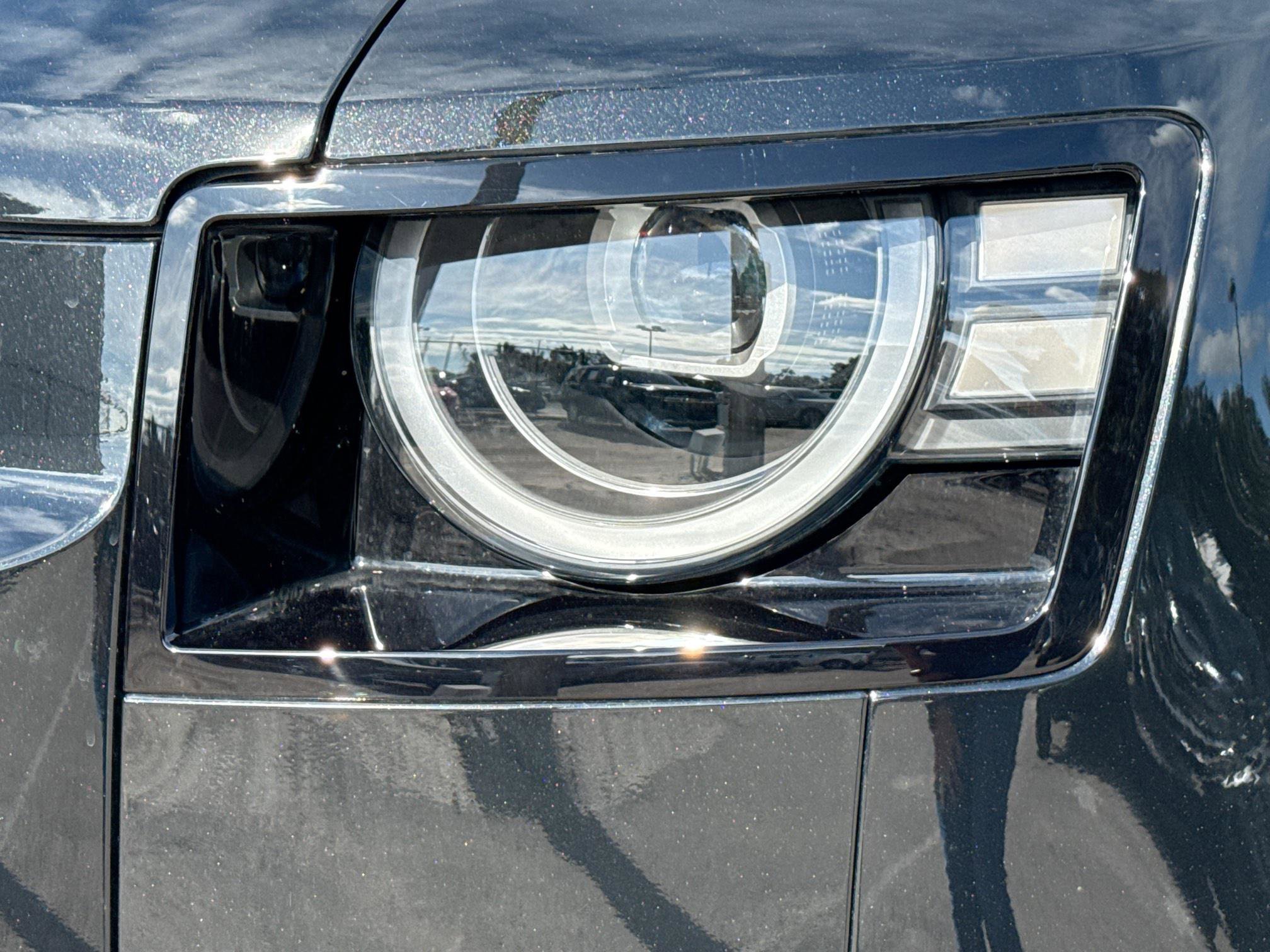 New 2026 Land Rover Defender 110 X-Dynamic SE image 41