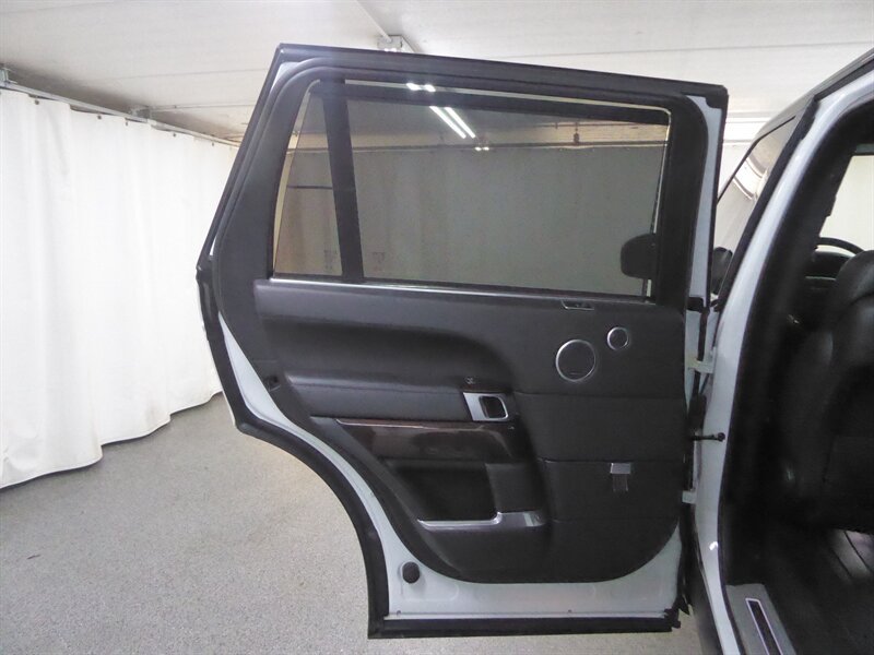 Used 2015 Land Rover Range Rover Long Wheelbase Autobiography AWD/4WD image 31